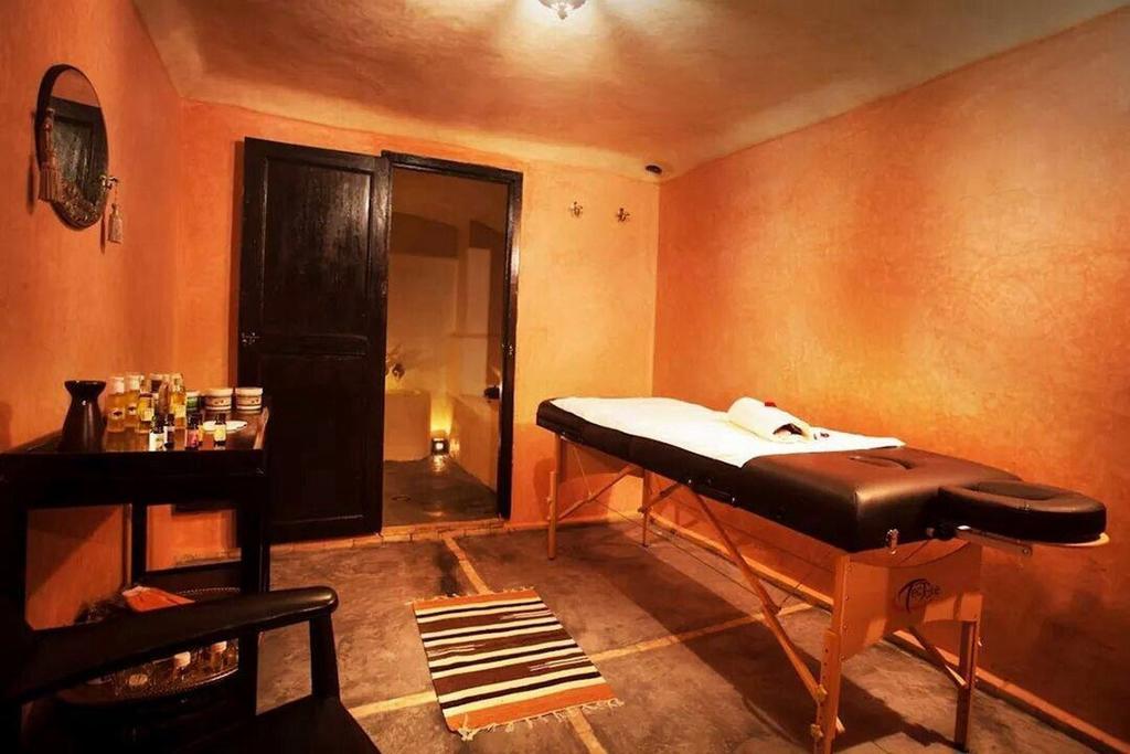 Riad Mounlight Marrakesh Bagian luar foto