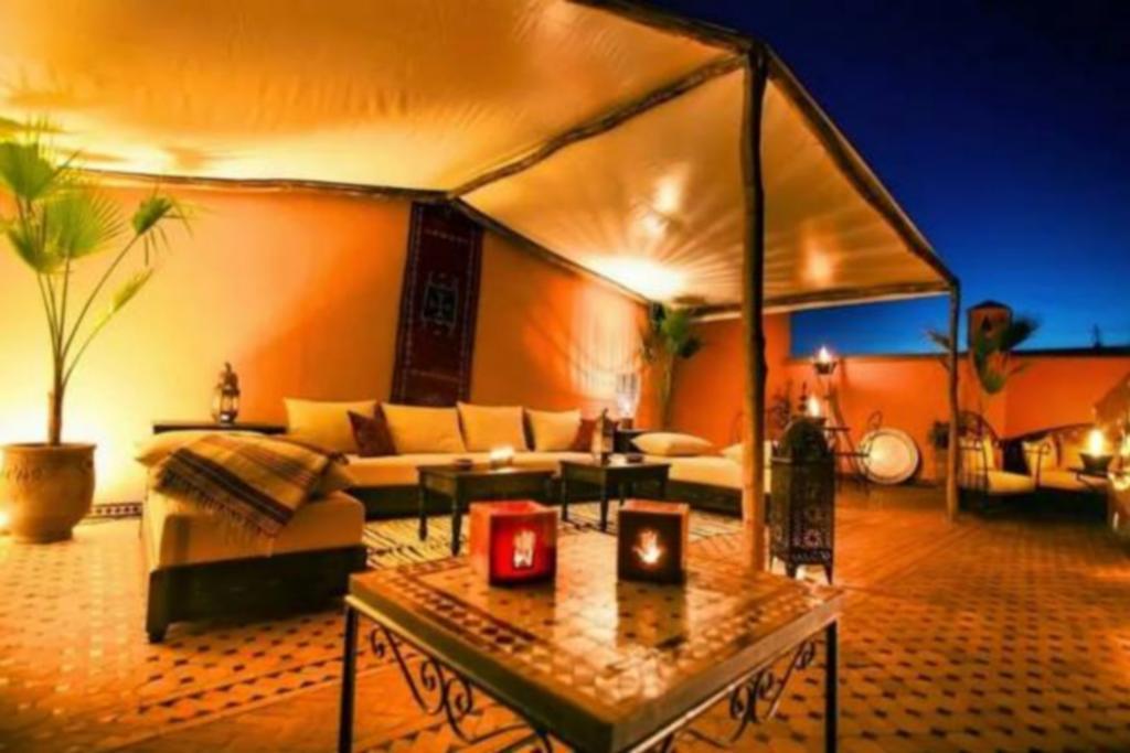 Riad Mounlight Marrakesh Bagian luar foto